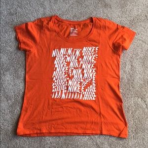 Nike Woman’s Active Wear T-Shirt Orange XL